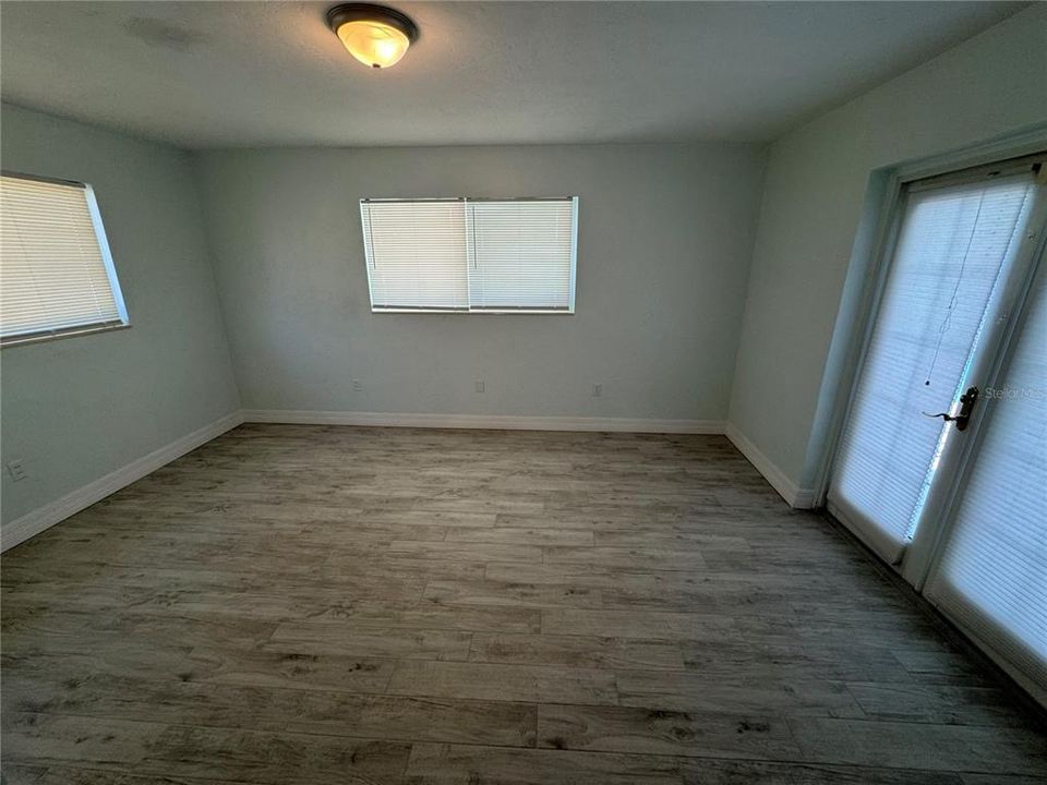For Rent: $2,300 (3 beds, 2 baths, 1454 Square Feet)