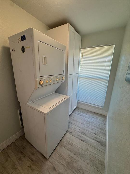 For Rent: $2,300 (3 beds, 2 baths, 1454 Square Feet)