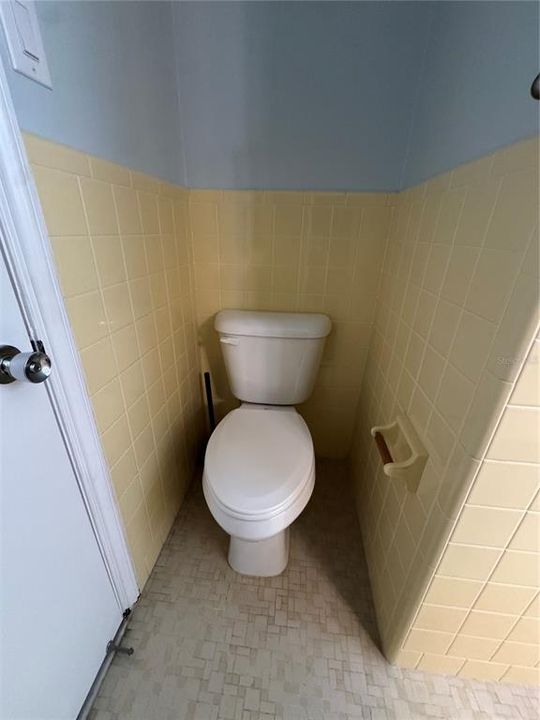 For Rent: $2,300 (3 beds, 2 baths, 1454 Square Feet)