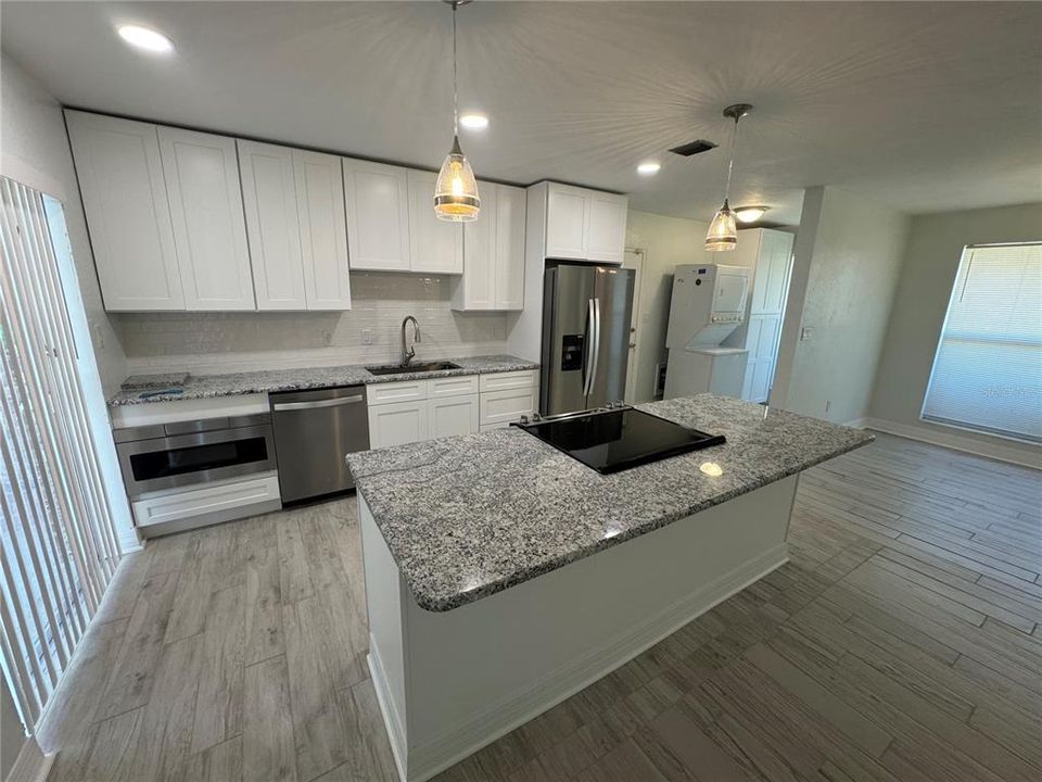 For Rent: $2,300 (3 beds, 2 baths, 1454 Square Feet)