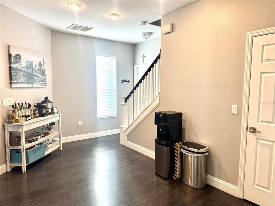 For Sale: $360,000 (3 beds, 2 baths, 1666 Square Feet)