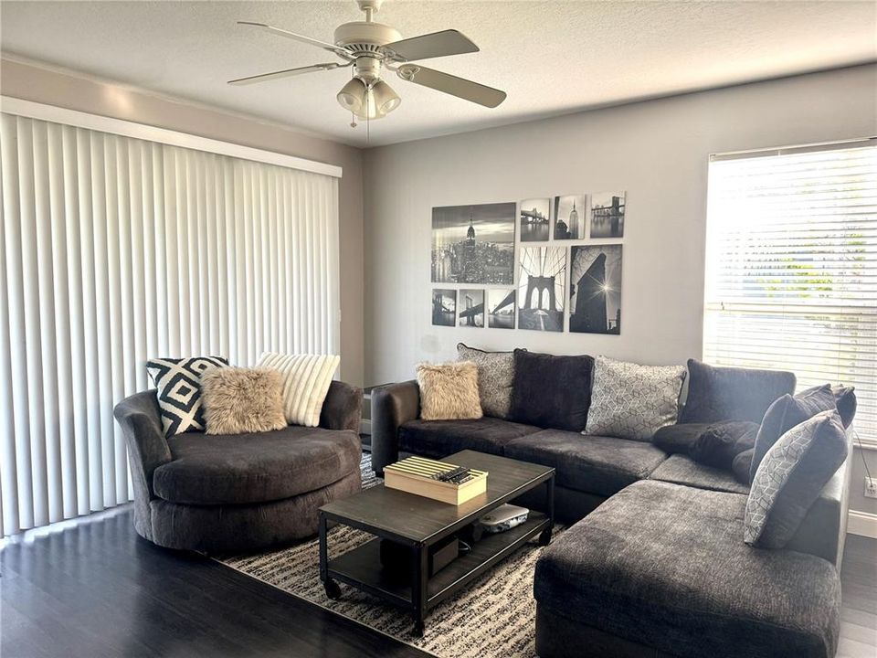 For Sale: $360,000 (3 beds, 2 baths, 1666 Square Feet)