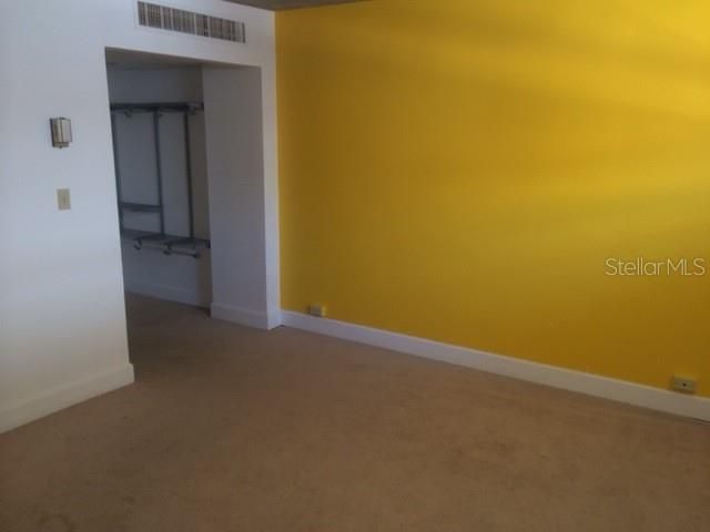 For Sale: $210,000 (2 beds, 2 baths, 1104 Square Feet)