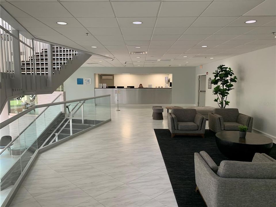 For Sale: $210,000 (2 beds, 2 baths, 1104 Square Feet)