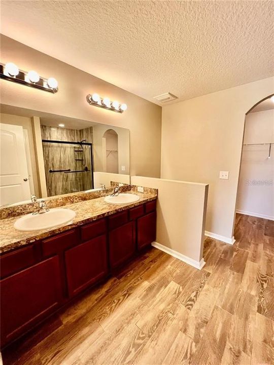 En Renta: $2,125 (3 camas, 2 baños, 1356 Pies cuadrados)