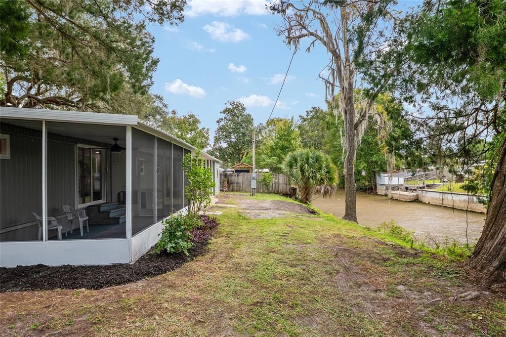 For Sale: $159,900 (3 beds, 2 baths, 816 Square Feet)