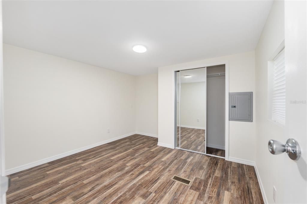 For Sale: $159,900 (3 beds, 2 baths, 816 Square Feet)