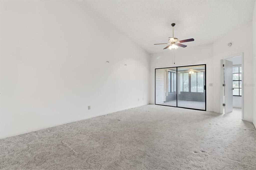 待售: $174,900 (2 贝兹, 2 浴室, 973 平方英尺)