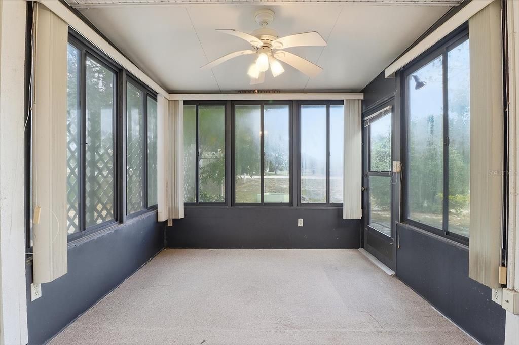 待售: $174,900 (2 贝兹, 2 浴室, 973 平方英尺)