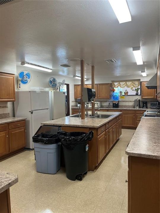 待售: $145,000 (2 贝兹, 1 浴室, 1010 平方英尺)