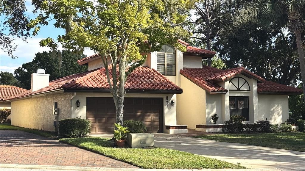 合同活跃: $3,045 (3 贝兹, 2 浴室, 2323 平方英尺)