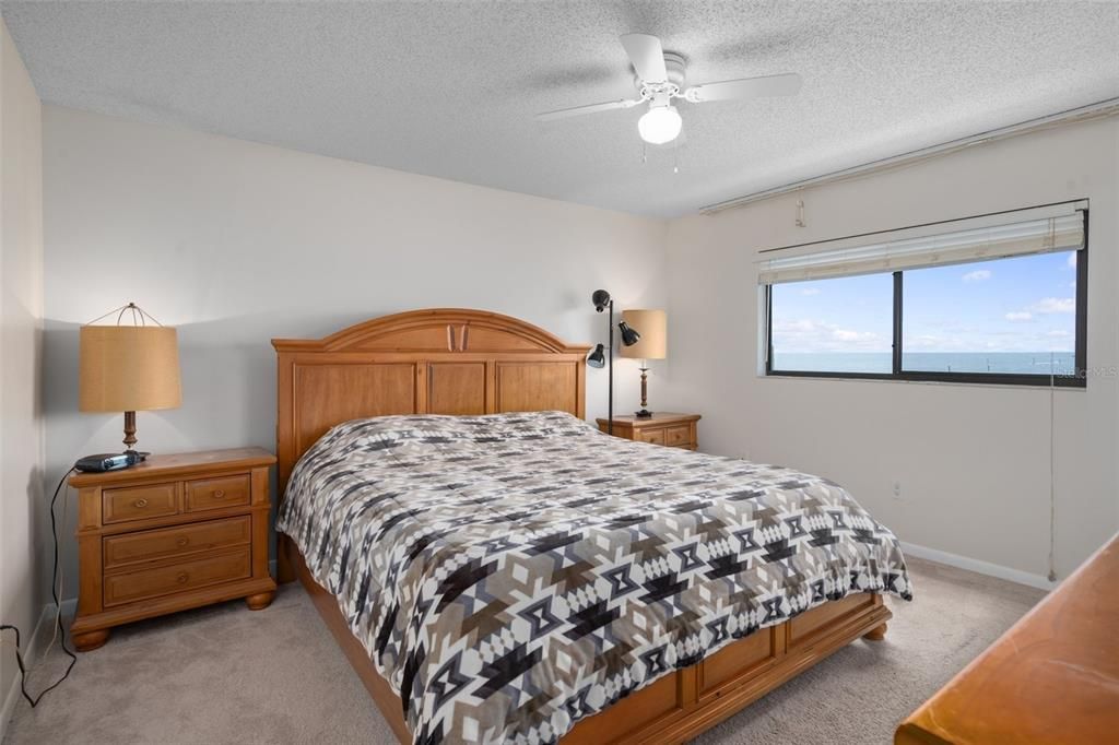 For Rent: $1,800 (2 beds, 2 baths, 1025 Square Feet)