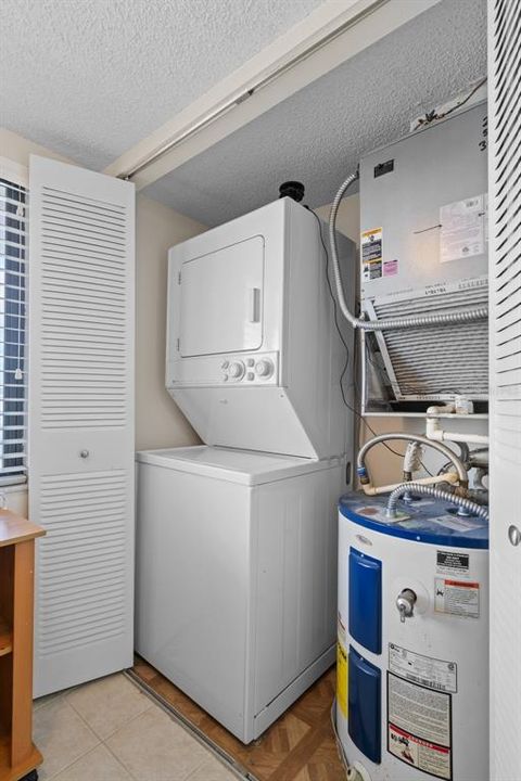 For Rent: $1,800 (2 beds, 2 baths, 1025 Square Feet)