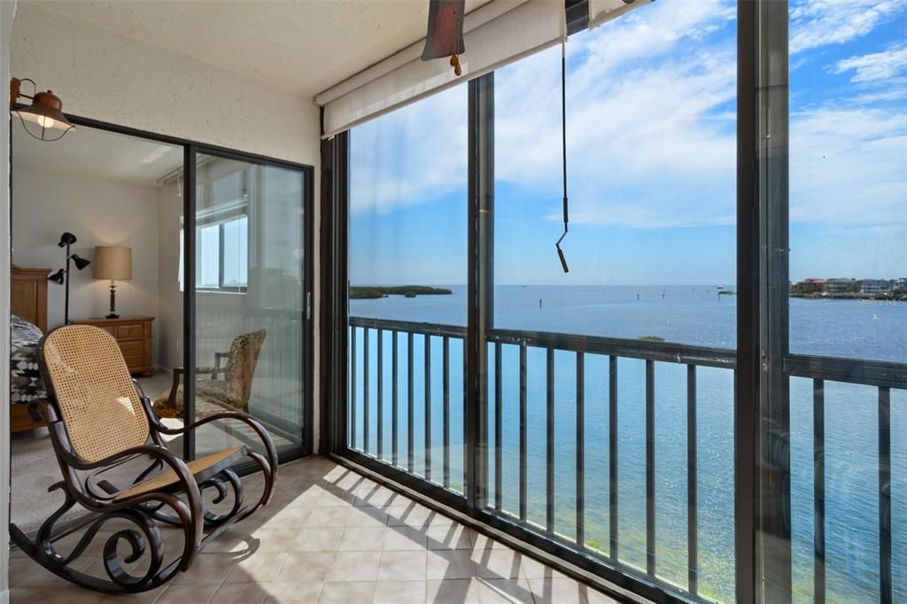 For Rent: $1,800 (2 beds, 2 baths, 1025 Square Feet)