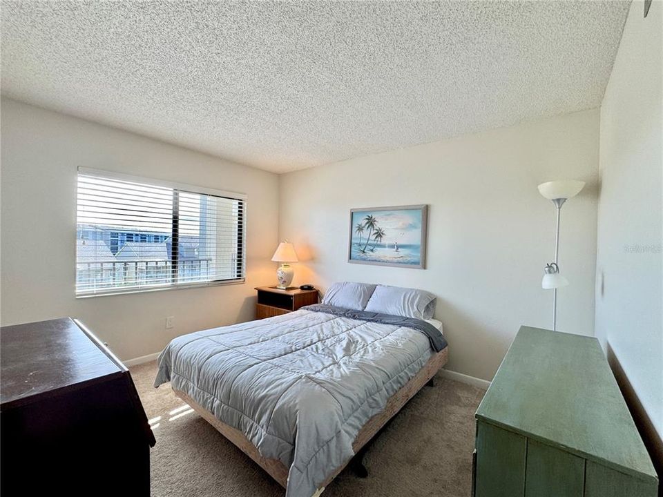 For Rent: $1,800 (2 beds, 2 baths, 1025 Square Feet)