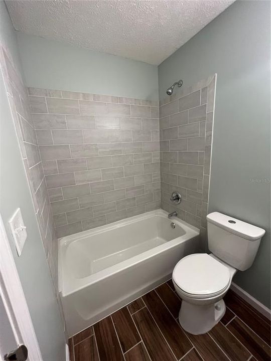 На продажу: $360,000 (4 спален, 3 ванн, 1802 Квадратных фут)