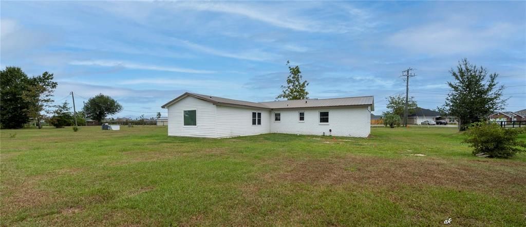 На продажу: $360,000 (4 спален, 3 ванн, 1802 Квадратных фут)