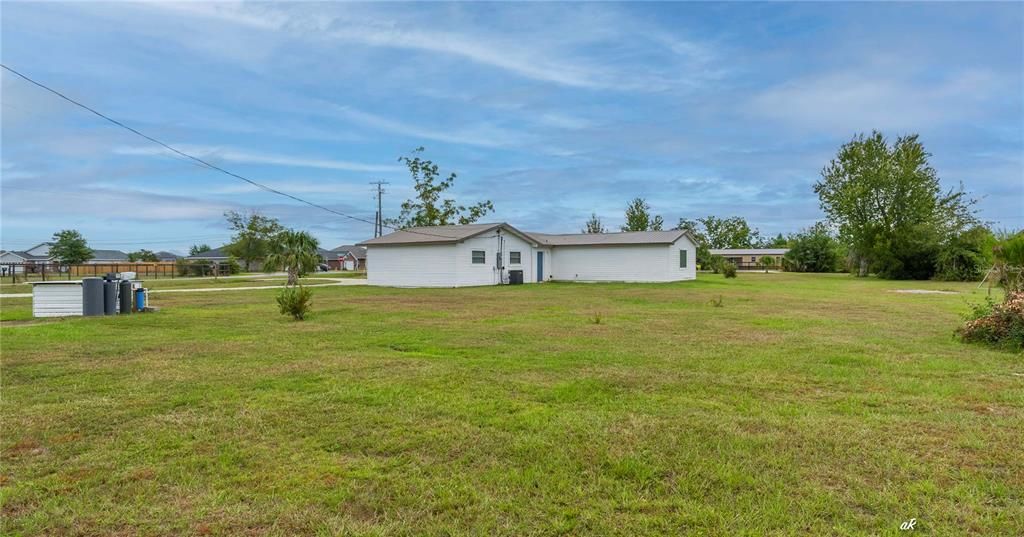 На продажу: $360,000 (4 спален, 3 ванн, 1802 Квадратных фут)