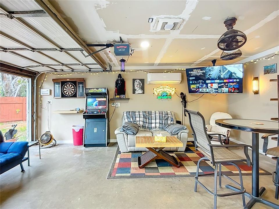 На продажу: $495,000 (2 спален, 1 ванн, 939 Квадратных фут)