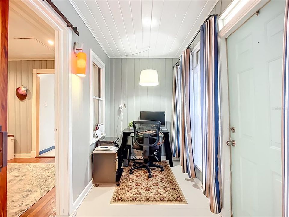 На продажу: $495,000 (2 спален, 1 ванн, 939 Квадратных фут)