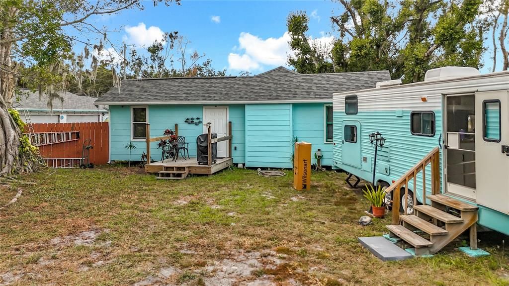 На продажу: $495,000 (2 спален, 1 ванн, 939 Квадратных фут)