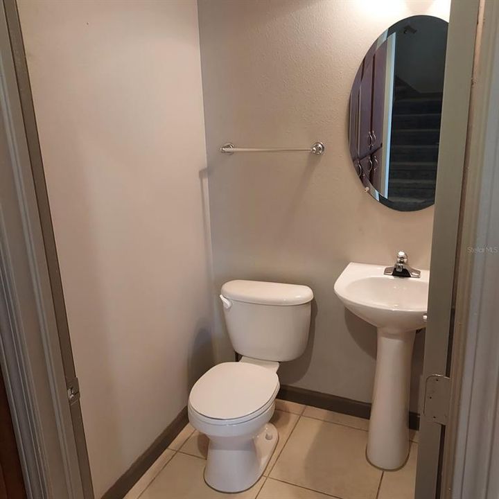 出租: $2,400 (12 贝兹, 12 浴室, 2881 平方英尺)