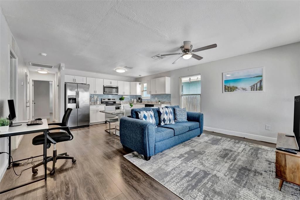 Active With Contract: $2,350 (3 beds, 2 baths, 1077 Square Feet)