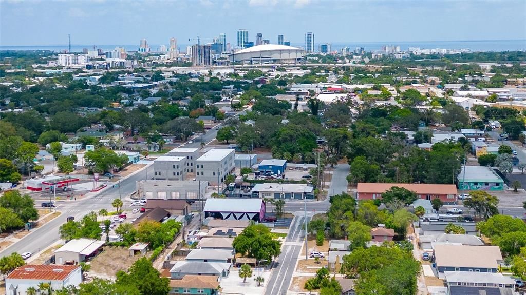 Active With Contract: $2,350 (3 beds, 2 baths, 1077 Square Feet)