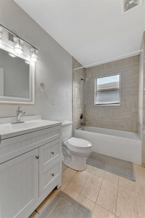 Active With Contract: $2,350 (3 beds, 2 baths, 1077 Square Feet)