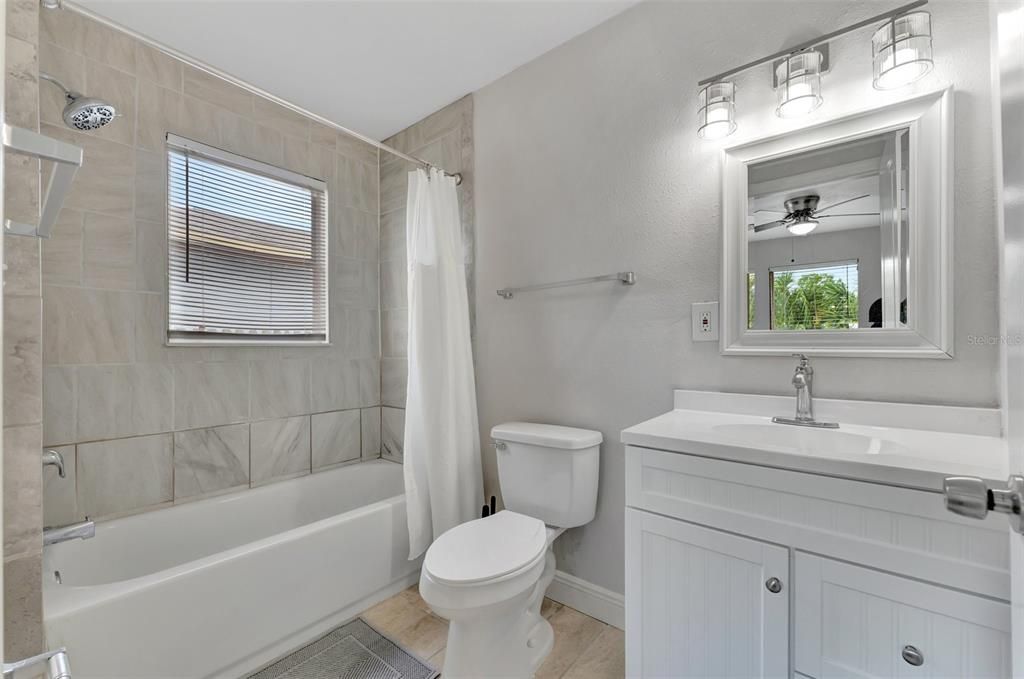 Active With Contract: $2,350 (3 beds, 2 baths, 1077 Square Feet)