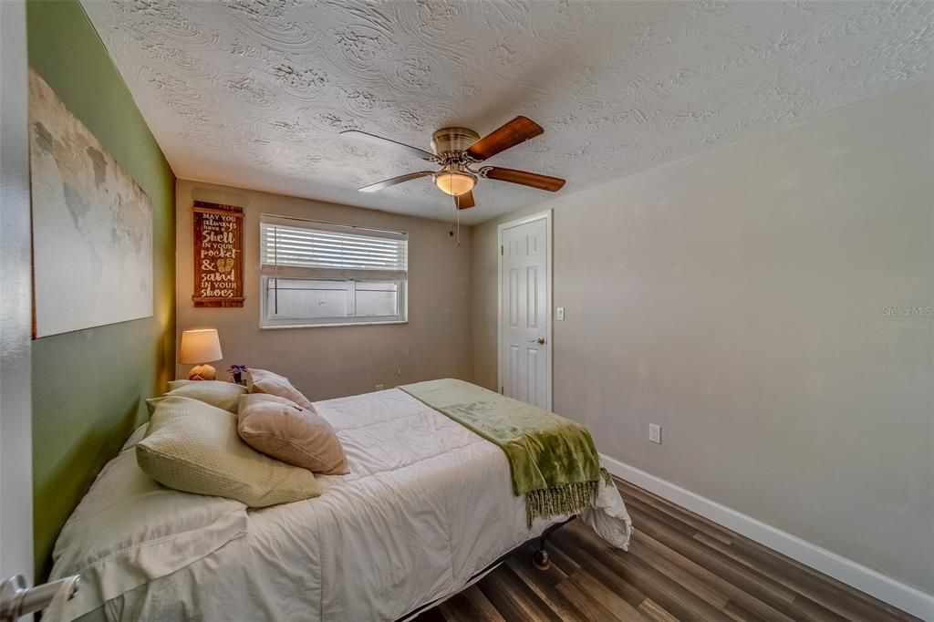 На продажу: $315,000 (3 спален, 2 ванн, 1365 Квадратных фут)