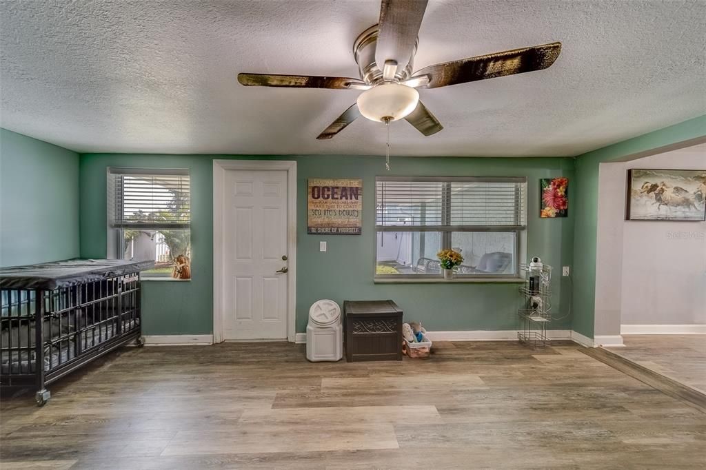 На продажу: $315,000 (3 спален, 2 ванн, 1365 Квадратных фут)