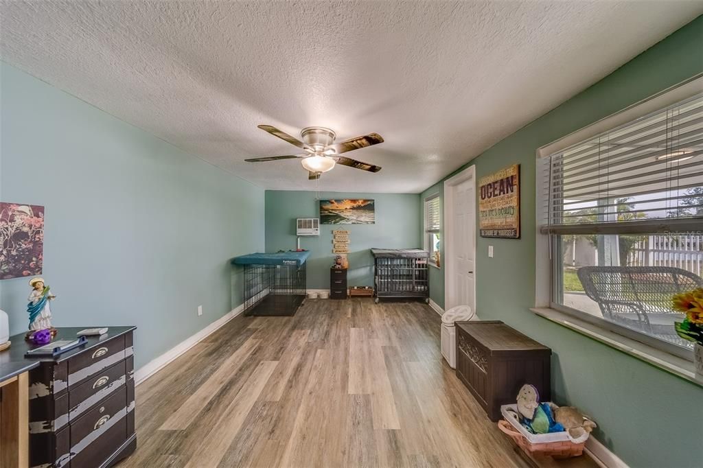 На продажу: $315,000 (3 спален, 2 ванн, 1365 Квадратных фут)