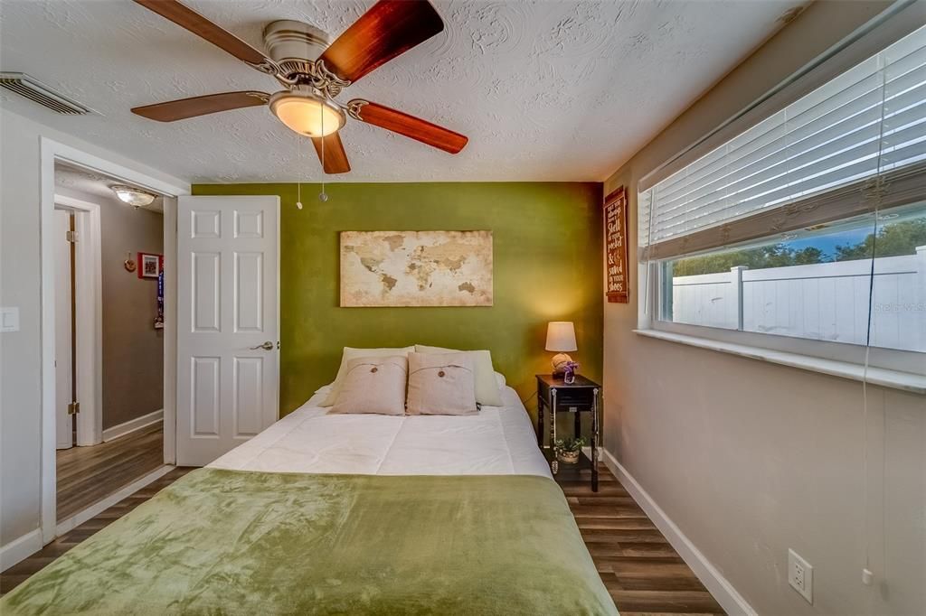 На продажу: $315,000 (3 спален, 2 ванн, 1365 Квадратных фут)