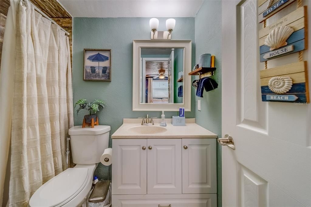 На продажу: $315,000 (3 спален, 2 ванн, 1365 Квадратных фут)