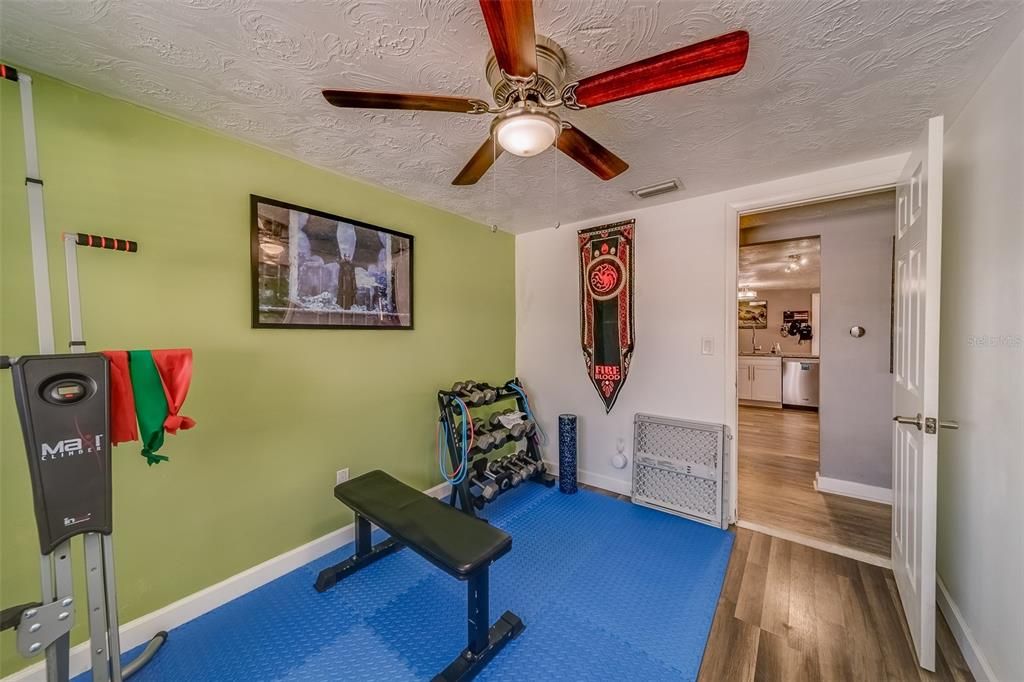 На продажу: $315,000 (3 спален, 2 ванн, 1365 Квадратных фут)