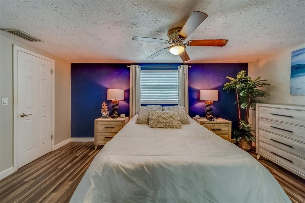 На продажу: $315,000 (3 спален, 2 ванн, 1365 Квадратных фут)