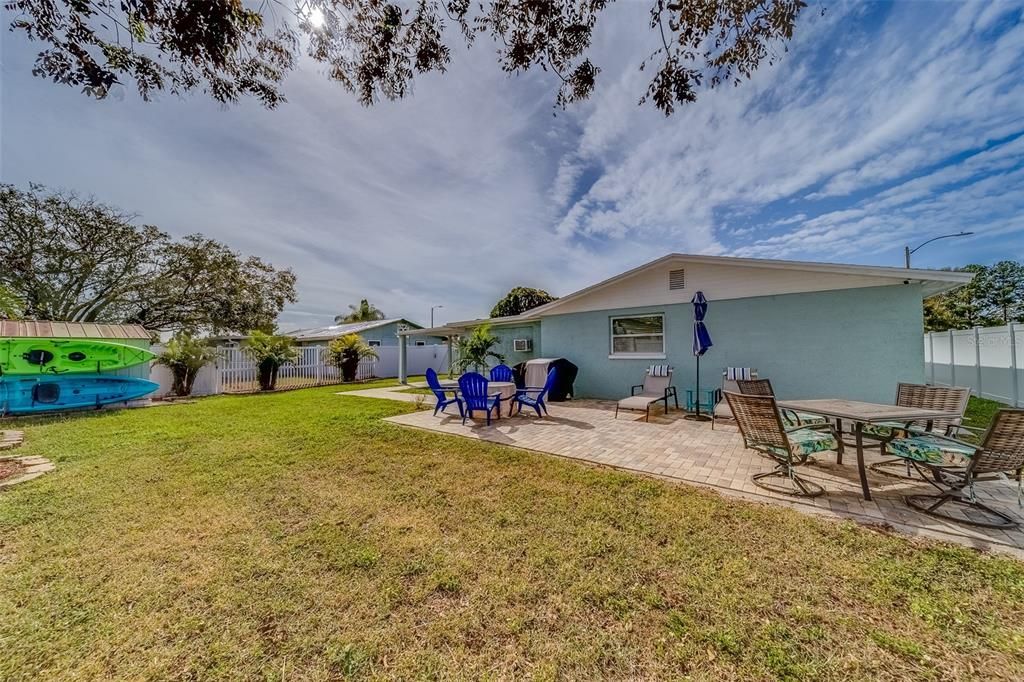 На продажу: $315,000 (3 спален, 2 ванн, 1365 Квадратных фут)