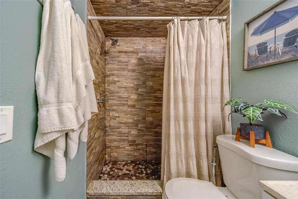 На продажу: $315,000 (3 спален, 2 ванн, 1365 Квадратных фут)