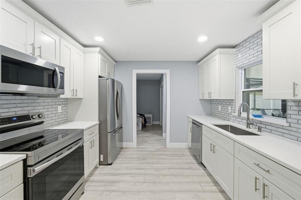 En Venta: $385,000 (3 camas, 2 baños, 1400 Pies cuadrados)