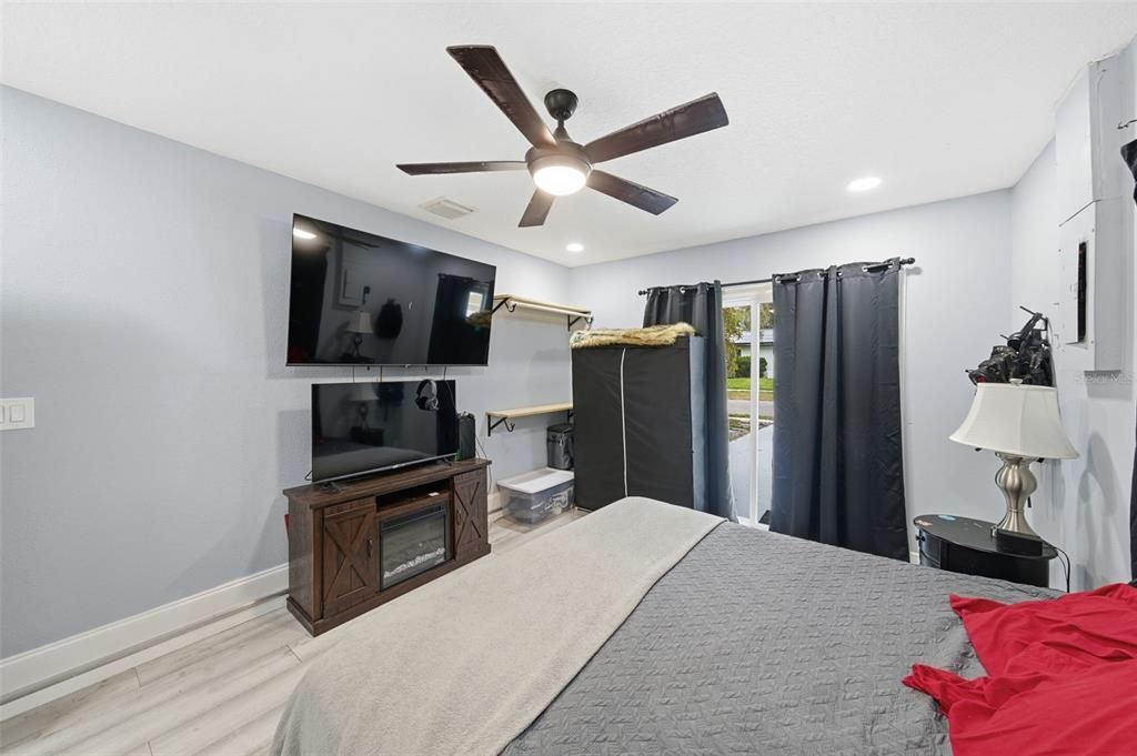 En Venta: $385,000 (3 camas, 2 baños, 1400 Pies cuadrados)