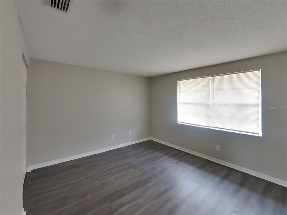 Под контрактом: $1,939 (3 спален, 2 ванн, 1368 Квадратных фут)