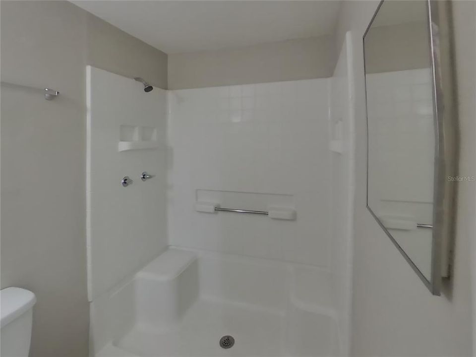 Под контрактом: $1,939 (3 спален, 2 ванн, 1368 Квадратных фут)