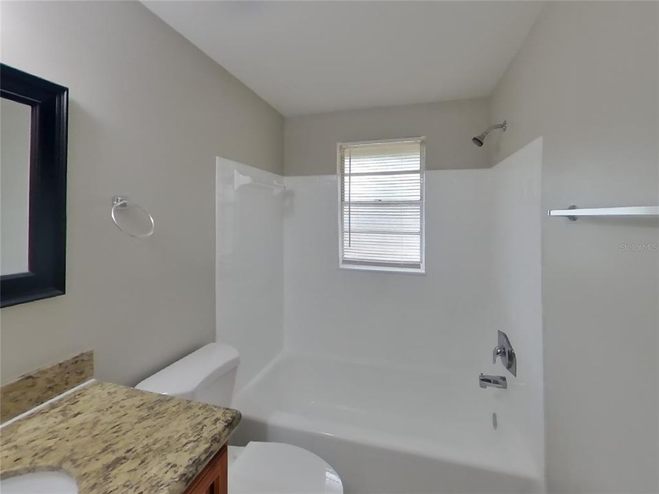 Под контрактом: $1,939 (3 спален, 2 ванн, 1368 Квадратных фут)