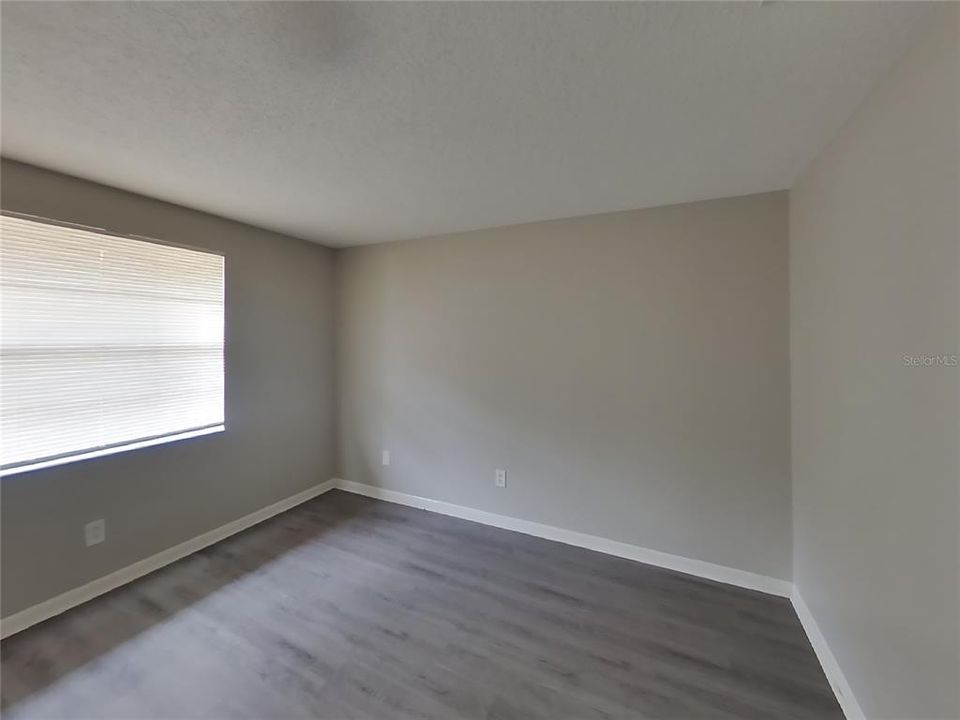 Под контрактом: $1,939 (3 спален, 2 ванн, 1368 Квадратных фут)