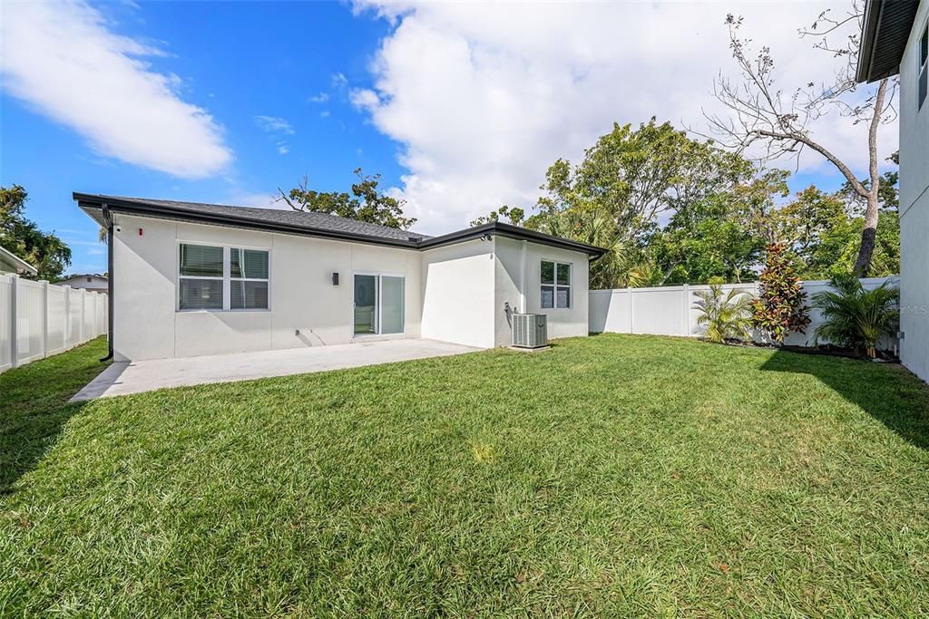 En Venta: $724,900 (5 camas, 4 baños, 2654 Pies cuadrados)