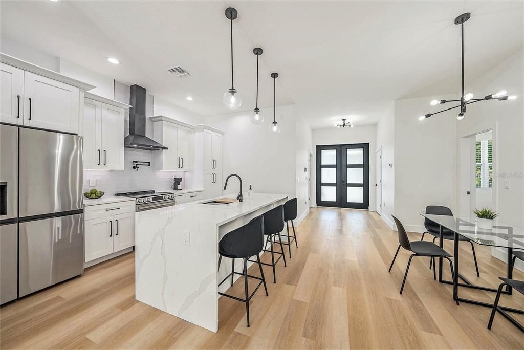 En Venta: $724,900 (5 camas, 4 baños, 2654 Pies cuadrados)