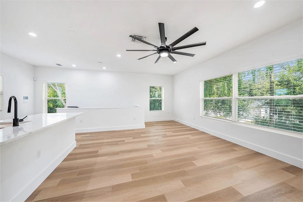 En Venta: $724,900 (5 camas, 4 baños, 2654 Pies cuadrados)