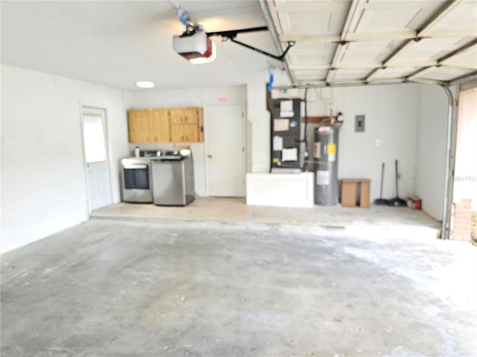 For Sale: $379,900 (3 beds, 2 baths, 1676 Square Feet)