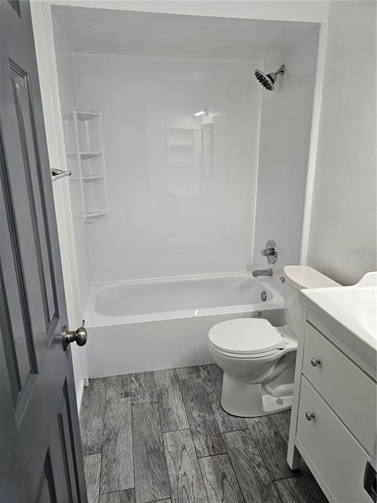 For Sale: $379,900 (3 beds, 2 baths, 1676 Square Feet)